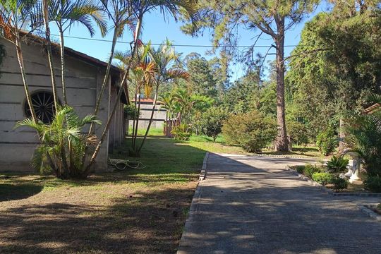 Área externa de casa para alugar com 3 quartos, 5000m² em Alvarenga, São Bernardo do Campo
