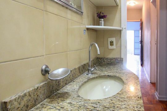 Banheiro  social de casa à venda com 5 quartos, 152m² em Super Quadra Morumbi, São Paulo