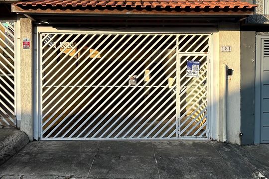Fachada de casa à venda com 3 quartos, 133m² em Jardim Palmares (zona Sul), São Paulo