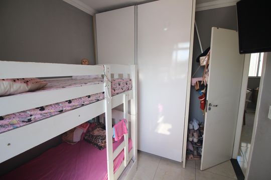 Quarto 2 de apartamento à venda com 2 quartos, 44m² em Diamante, Contagem