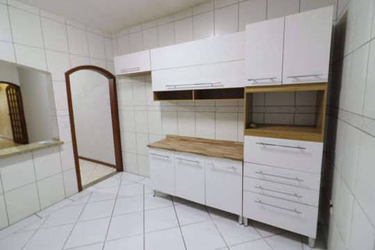 Cozinha de casa à venda com 5 quartos, 311m² em Jardim das Flores, Osasco