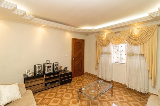 Casa à venda com 2 quartos, 300m² em Vila Gustavo, São Paulo