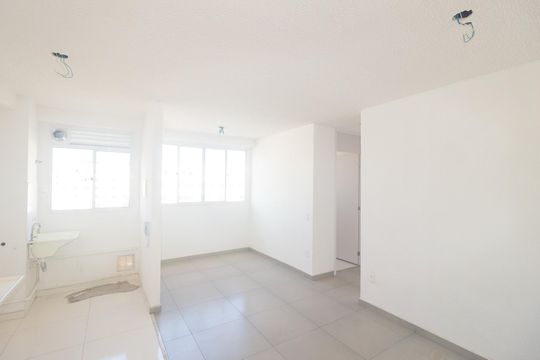 Sala de apartamento para alugar com 2 quartos, 41m² em Guaratiba, Rio de Janeiro