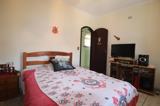 Quarto 2 de casa à venda com 3 quartos, 116m² em Vila Junqueira, Santo André