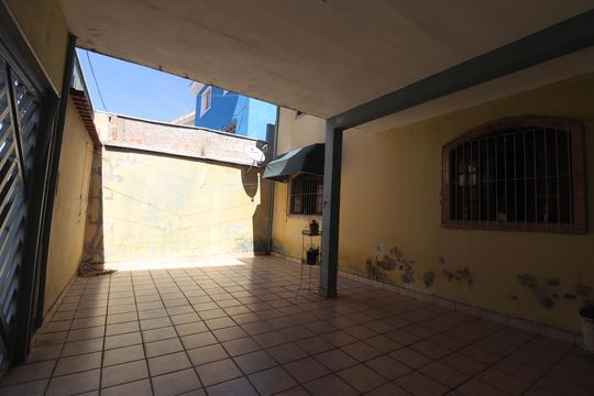 Garagem de casa à venda com 3 quartos, 116m² em Vila Junqueira, Santo André