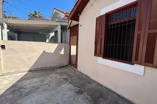 Garagem de casa para alugar com 1 quarto, 75m² em Silveira, Santo André