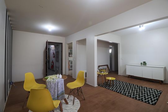 Sala de apartamento à venda com 2 quartos, 93m² em Centro, Canoas