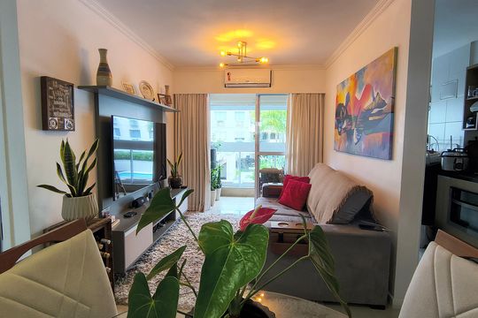 Sala de apartamento à venda com 2 quartos, 61m² em Recreio dos Bandeirantes, Rio de Janeiro