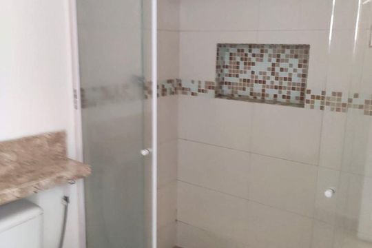 Banheiro de apartamento à venda com 4 quartos, 130m² em República, São Paulo