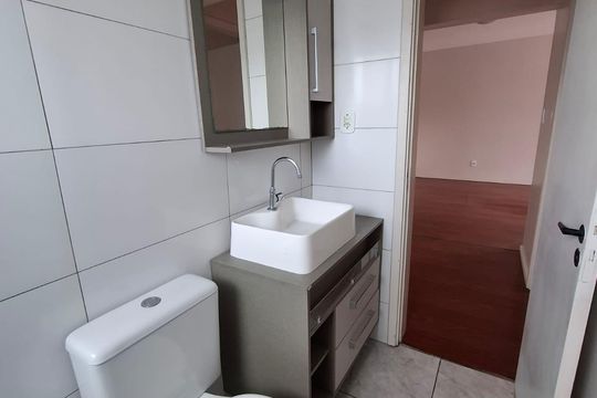 Banheiro  de apartamento à venda com 2 quartos, 80m² em Morro do Espelho, São Leopoldo