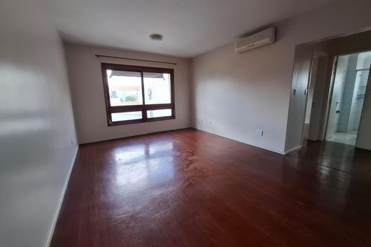 Sala de apartamento à venda com 2 quartos, 80m² em Morro do Espelho, São Leopoldo