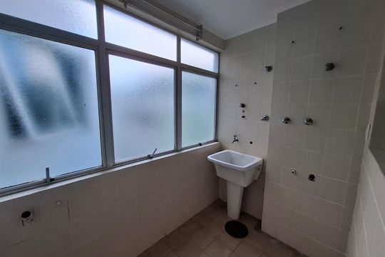 Lavanderia  de apartamento à venda com 2 quartos, 80m² em Morro do Espelho, São Leopoldo