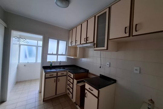 Cozinha  de apartamento à venda com 2 quartos, 80m² em Morro do Espelho, São Leopoldo