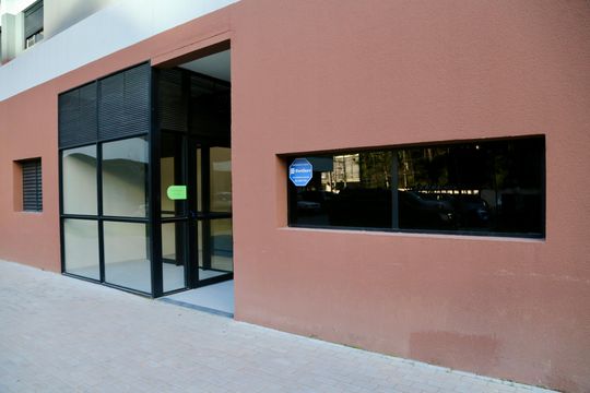 Fachada de apartamento à venda com 2 quartos, 52m² em Jardim São Luís, São Paulo