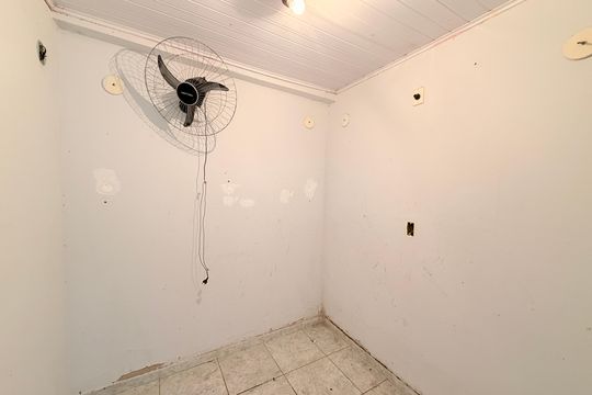 Depósito de casa à venda com 3 quartos, 148m² em Parque Residencial Jundiaí, Jundiaí