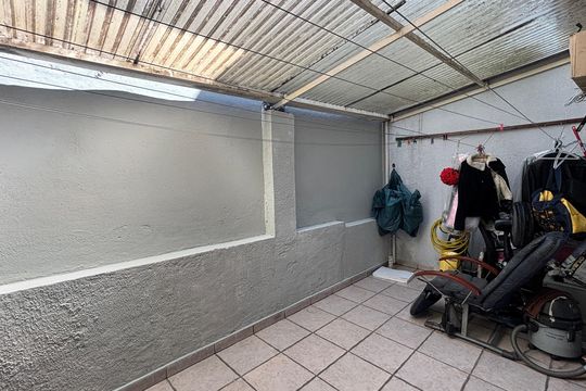 Área de Serviço de casa à venda com 3 quartos, 220m² em Vila América, Santo André
