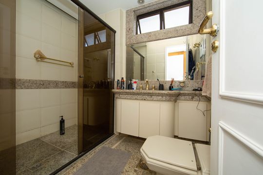BANHEIRO3 de apartamento à venda com 3 quartos, 150m² em Buritis, Belo Horizonte