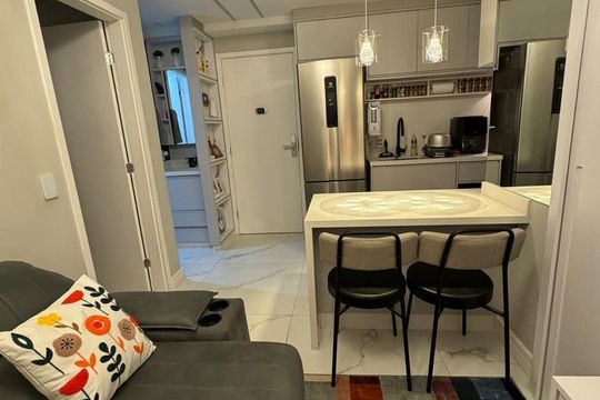 Sala de apartamento para alugar com 2 quartos, 34m² em Vila Rosalia, Guarulhos