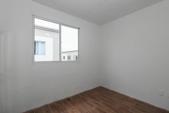 Quarto de apartamento para alugar com 2 quartos, 42m² em Passo das Pedras, Porto Alegre