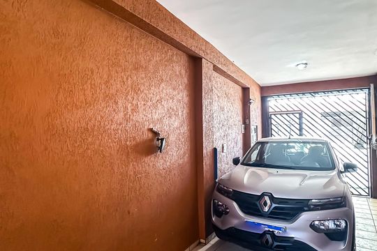 Garagem de casa à venda com 4 quartos, 150m² em Vila Prudente, São Paulo
