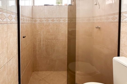 Banheiro Social de apartamento à venda com 2 quartos, 56m² em Vila Marchi, São Bernardo do Campo