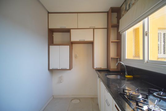 Cozinha de kitnet/studio para alugar com 1 quarto, 30m² em Centro, São Leopoldo