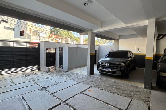 Garagem de apartamento à venda com 2 quartos, 90m² em Vila Príncipe de Gales, Santo André
