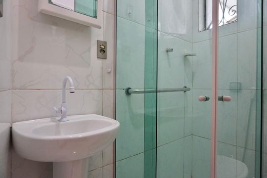 Banheiro social de casa à venda com 3 quartos, 132m² em Floresta, Belo Horizonte