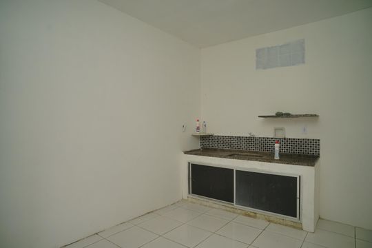 Cozinha de casa para alugar com 3 quartos, 360m² em Pindobas, Maricá
