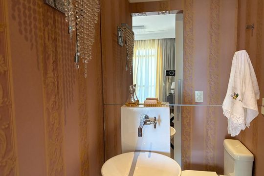 Apartamento à venda com 1 quarto, 60m² em Cambuí, Campinas