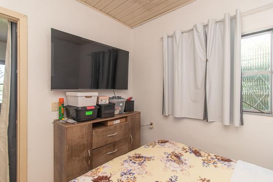 Quarto 2 de casa à venda com 2 quartos, 170m² em Belém Velho, Porto Alegre