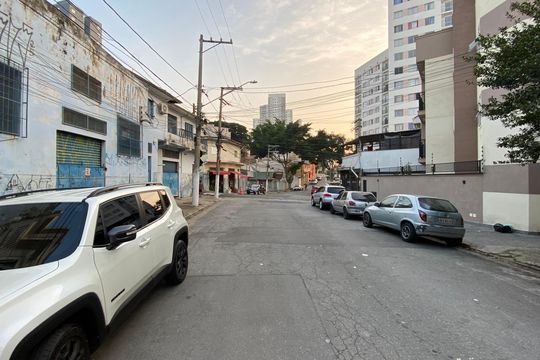 Vista da Rua de apartamento à venda com 2 quartos, 48m² em Vila Gustavo, São Paulo