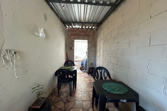 Casa à venda com 3 quartos, 262m² em Estâncias Imperiais, Contagem