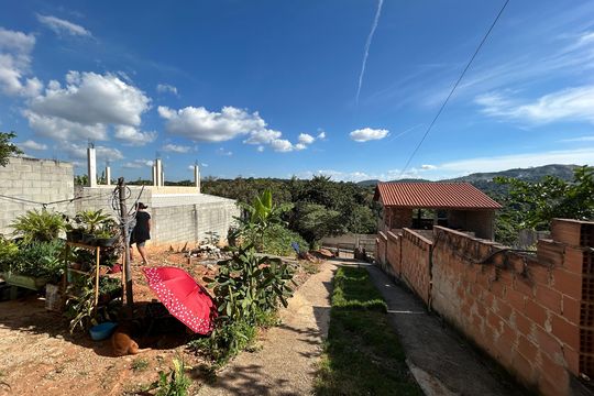Casa à venda com 3 quartos, 262m² em Estâncias Imperiais, Contagem