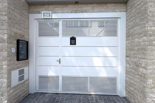 Fachada de casa à venda com 3 quartos, 150m² em Jardim Felicidade (zona Oeste), São Paulo