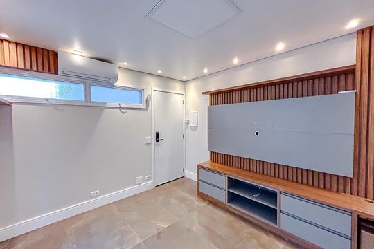Sala de casa de condomínio à venda com 2 quartos, 83m² em Quarta Parada, São Paulo