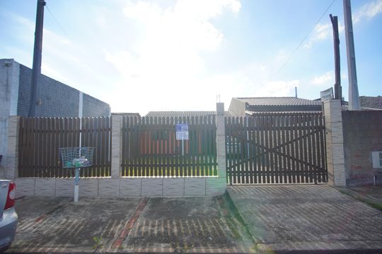 Fachada de casa à venda com 2 quartos, 60m² em São Miguel, São Leopoldo