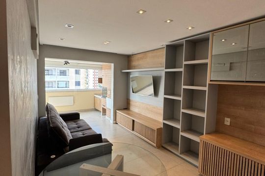 Apartamento à venda com 2 quartos, 74m² em Vila Bertioga, São Paulo