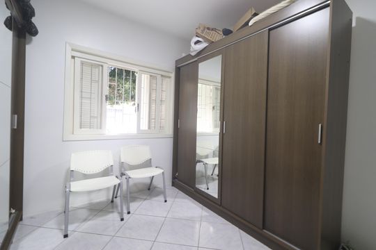 Quarto 01 de casa à venda com 4 quartos, 200m² em Ouro Branco, Novo Hamburgo