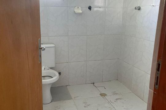 Banheiro de casa à venda com 3 quartos, 125m² em Jardim Vila Formosa, São Paulo