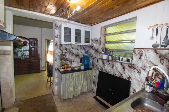 Casa para alugar com 5 quartos, 400m² em São Francisco, Niterói