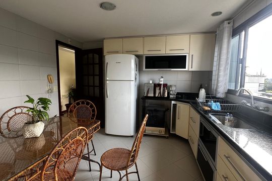 Cozinha de apartamento à venda com 2 quartos, 203m² em Recreio dos Bandeirantes, Rio de Janeiro