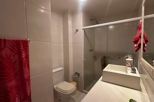 Banheiro quarto 2 de apartamento à venda com 2 quartos, 203m² em Recreio dos Bandeirantes, Rio de Janeiro