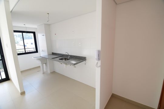 Cozinha de apartamento à venda com 2 quartos, 65m² em Jardim Chapadão, Campinas