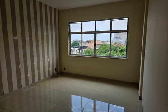 Apartamento para alugar com 2 quartos, 74m² em Ramos, Rio de Janeiro