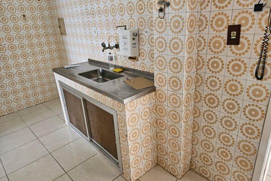 Apartamento para alugar com 2 quartos, 74m² em Ramos, Rio de Janeiro