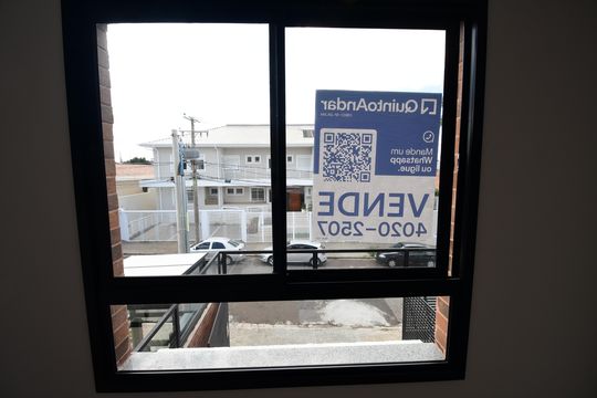 Placa de apartamento à venda com 2 quartos, 64m² em Jardim Chapadão, Campinas