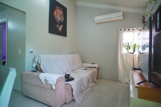 Piso 1 - Sala de casa à venda com 4 quartos, 300m² em Costa E Silva, Porto Alegre