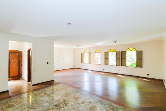 Casa à venda com 4 quartos, 360m² em Jardim Vila Galvao, Guarulhos