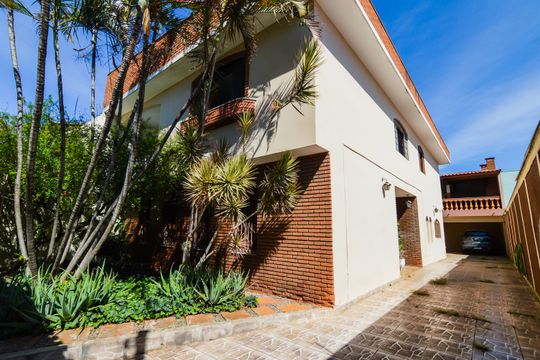 Casa à venda com 4 quartos, 360m² em Jardim Vila Galvao, Guarulhos